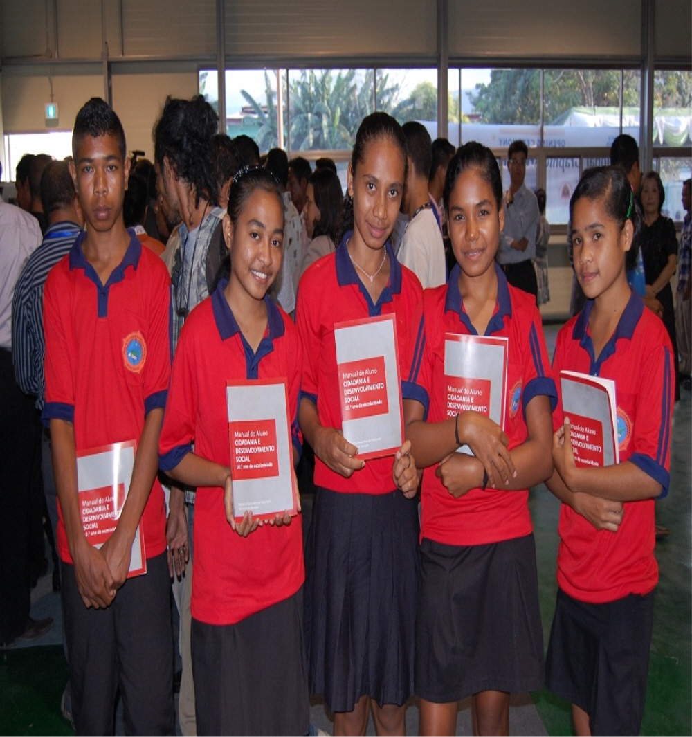 코이카 지원 인쇄소 준공식장에서.jpg